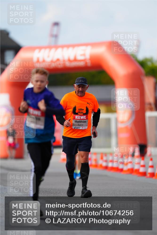 03.10.2026 - Köhlbrandbrückenlauf LAZAROV Photography http://msf.ph/oto/10674256 03.10.2026 13:53:20 Ziel 5404, 4666, 5404, 6190, 6353 meine-sportfotos.de