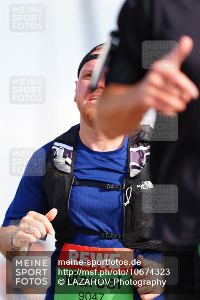 03.10.2026 - Köhlbrandbrückenlauf LAZAROV Photography http://msf.ph/oto/10674323 03.10.2026 15:26:35 Position 1 9047 meine-sportfotos.de
