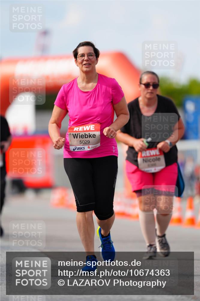 03.10.2026 - Köhlbrandbrückenlauf LAZAROV Photography http://msf.ph/oto/10674363 03.10.2026 13:54:08 Ziel 5029, 5029, 6366, 6541 meine-sportfotos.de