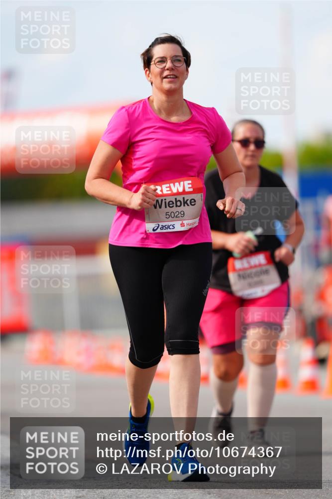 03.10.2026 - Köhlbrandbrückenlauf LAZAROV Photography http://msf.ph/oto/10674367 03.10.2026 13:54:09 Ziel 5029, 5029, 6366, 6541 meine-sportfotos.de