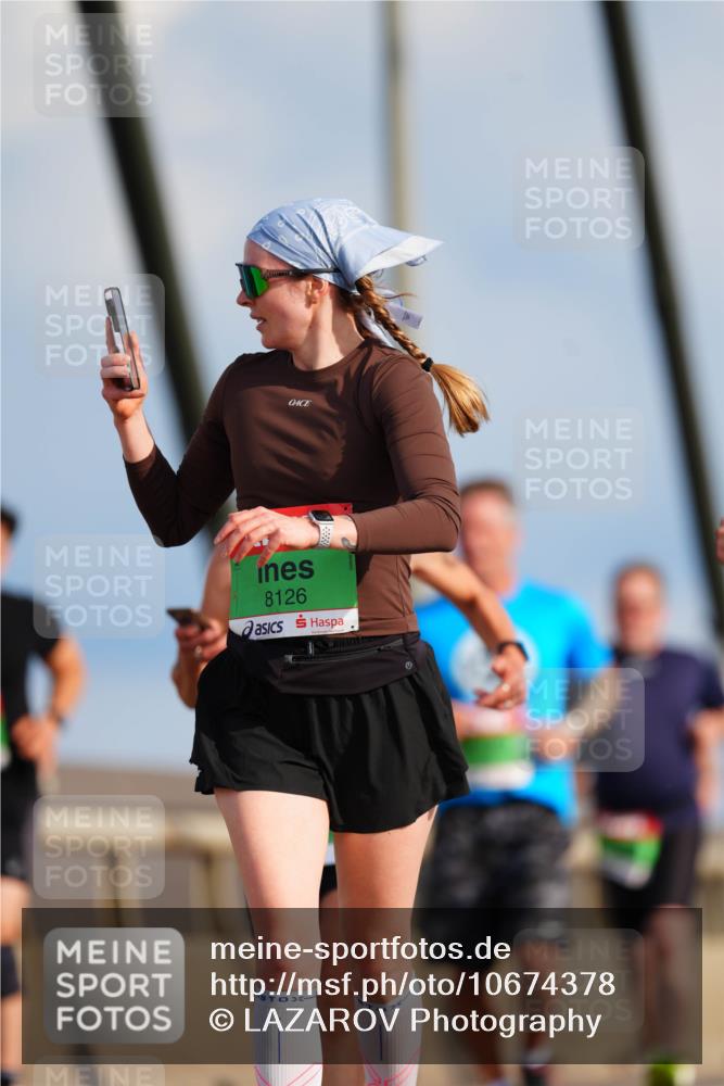 03.10.2026 - Köhlbrandbrückenlauf LAZAROV Photography http://msf.ph/oto/10674378 03.10.2026 15:26:43 Position 1 8126 meine-sportfotos.de