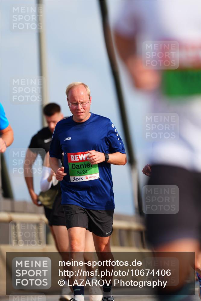 03.10.2026 - Köhlbrandbrückenlauf LAZAROV Photography http://msf.ph/oto/10674406 03.10.2026 15:26:47 Position 1 8524 meine-sportfotos.de