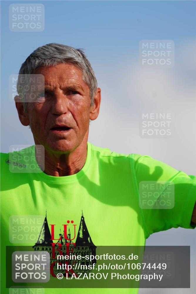 03.10.2026 - Köhlbrandbrückenlauf LAZAROV Photography http://msf.ph/oto/10674449 03.10.2026 15:26:53 Position 1  meine-sportfotos.de