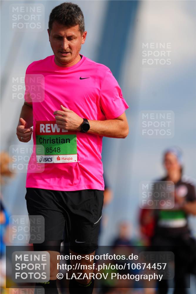 03.10.2026 - Köhlbrandbrückenlauf LAZAROV Photography http://msf.ph/oto/10674457 03.10.2026 15:26:54 Position 1 8548 meine-sportfotos.de