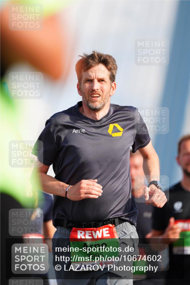 03.10.2026 - Köhlbrandbrückenlauf LAZAROV Photography http://msf.ph/oto/10674602 03.10.2026 15:27:26 Position 1 7895 meine-sportfotos.de