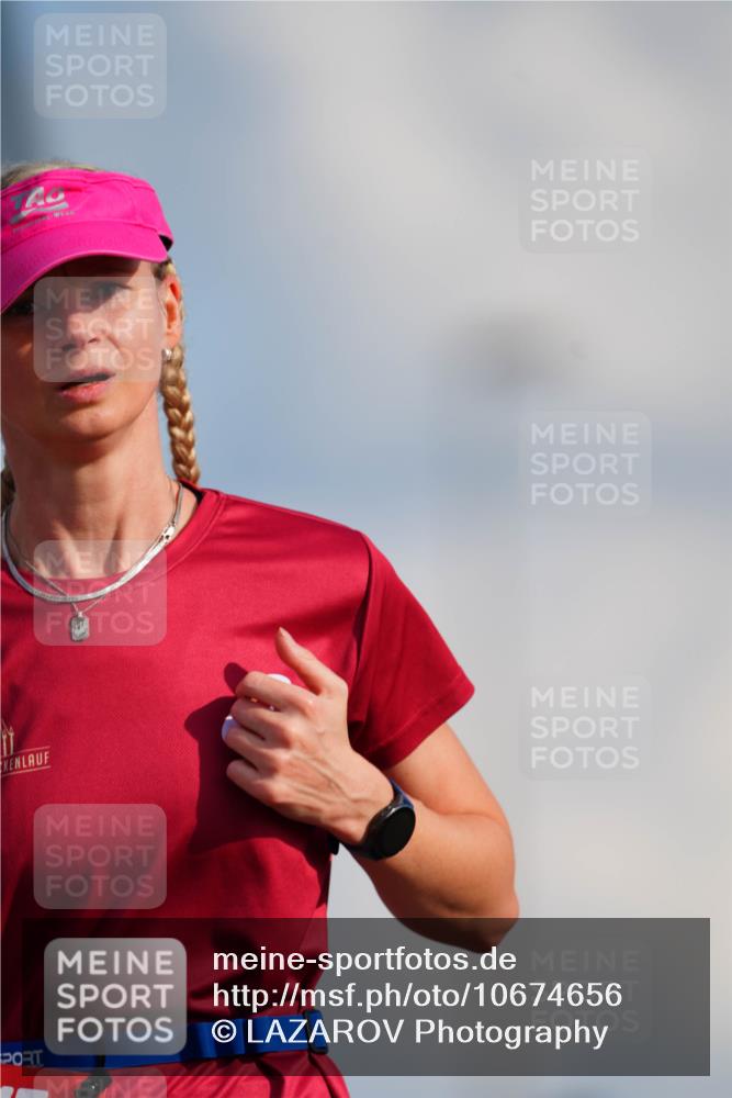 03.10.2026 - Köhlbrandbrückenlauf LAZAROV Photography http://msf.ph/oto/10674656 03.10.2026 15:27:36 Position 1  meine-sportfotos.de