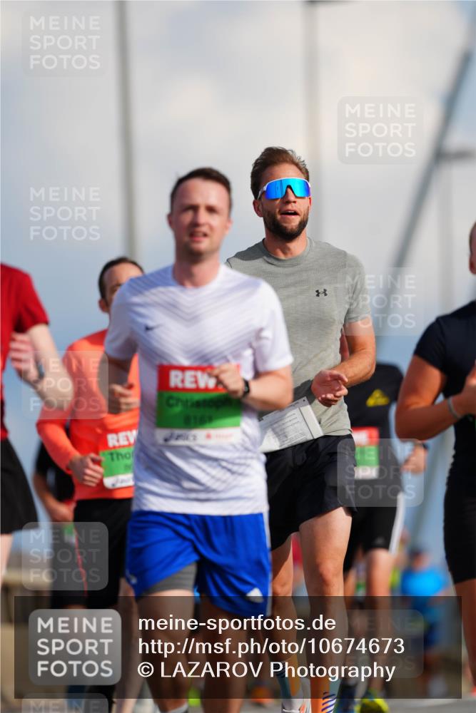 03.10.2026 - Köhlbrandbrückenlauf LAZAROV Photography http://msf.ph/oto/10674673 03.10.2026 15:27:39 Position 1 816 meine-sportfotos.de