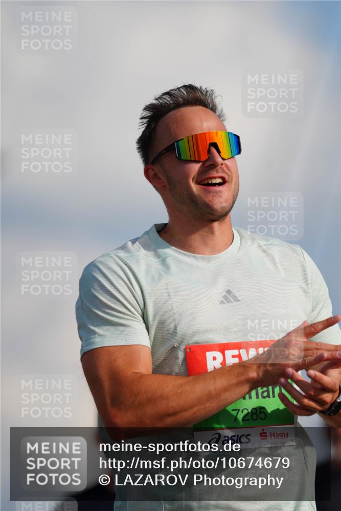 03.10.2026 - Köhlbrandbrückenlauf LAZAROV Photography http://msf.ph/oto/10674679 03.10.2026 15:27:40 Position 1 7285 meine-sportfotos.de