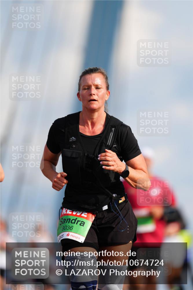 03.10.2026 - Köhlbrandbrückenlauf LAZAROV Photography http://msf.ph/oto/10674724 03.10.2026 15:27:50 Position 1 8036 meine-sportfotos.de