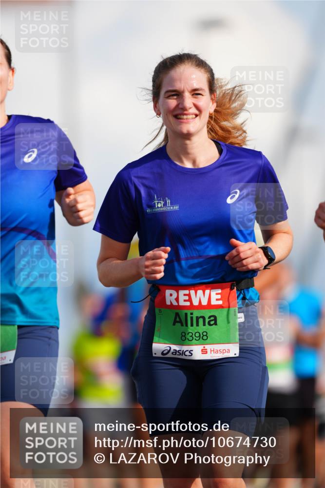 03.10.2026 - Köhlbrandbrückenlauf LAZAROV Photography http://msf.ph/oto/10674730 03.10.2026 15:27:51 Position 1 8398 meine-sportfotos.de