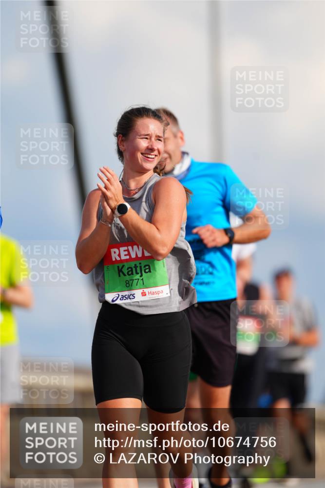 03.10.2026 - Köhlbrandbrückenlauf LAZAROV Photography http://msf.ph/oto/10674756 03.10.2026 15:27:56 Position 1 8771 meine-sportfotos.de
