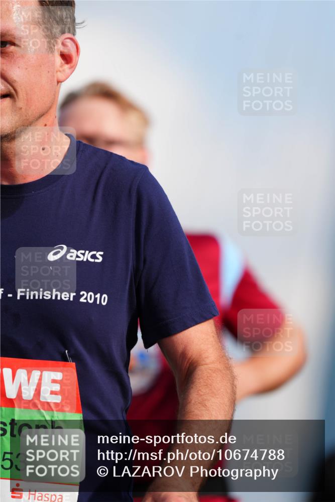 03.10.2026 - Köhlbrandbrückenlauf LAZAROV Photography http://msf.ph/oto/10674788 03.10.2026 15:28:02 Position 1 2010, 53 meine-sportfotos.de