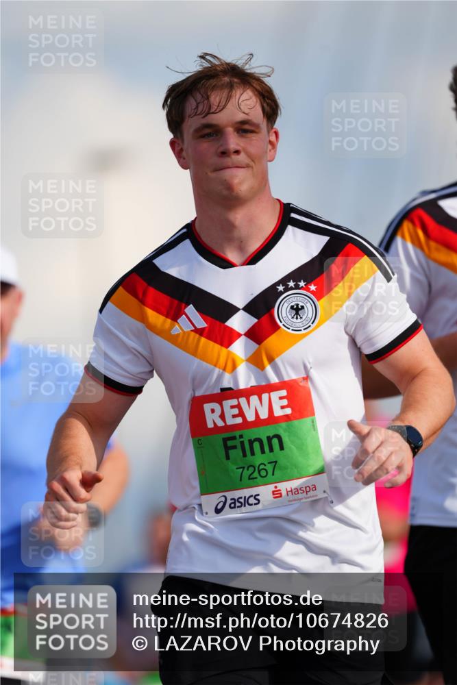 03.10.2026 - Köhlbrandbrückenlauf LAZAROV Photography http://msf.ph/oto/10674826 03.10.2026 15:28:09 Position 1 7267 meine-sportfotos.de