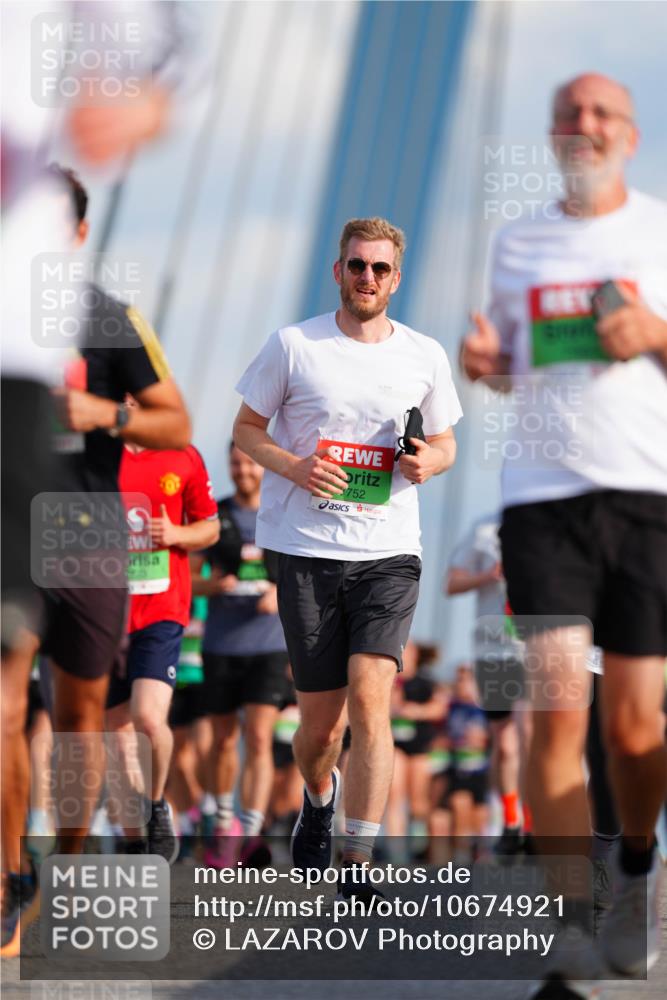 03.10.2026 - Köhlbrandbrückenlauf LAZAROV Photography http://msf.ph/oto/10674921 03.10.2026 15:28:25 Position 1 7875, 752 meine-sportfotos.de