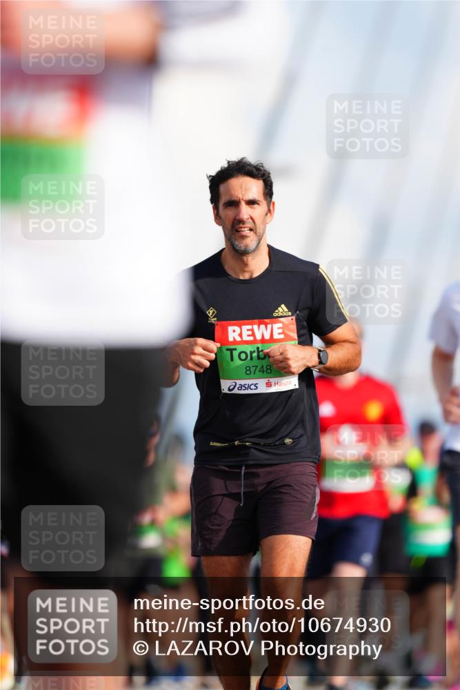 03.10.2026 - Köhlbrandbrückenlauf LAZAROV Photography http://msf.ph/oto/10674930 03.10.2026 15:28:26 Position 1 8748 meine-sportfotos.de