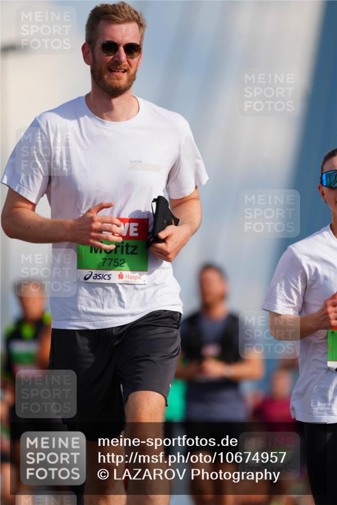 03.10.2026 - Köhlbrandbrückenlauf LAZAROV Photography http://msf.ph/oto/10674957 03.10.2026 15:28:30 Position 1 7752 meine-sportfotos.de