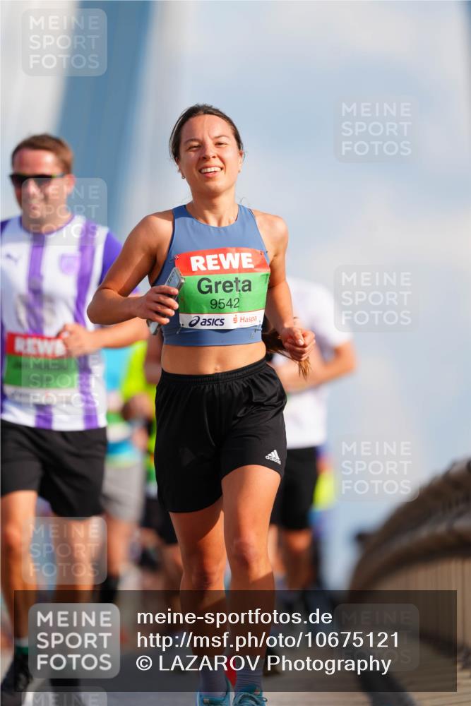 03.10.2026 - Köhlbrandbrückenlauf LAZAROV Photography http://msf.ph/oto/10675121 03.10.2026 15:28:54 Position 1 9542, 1444 meine-sportfotos.de