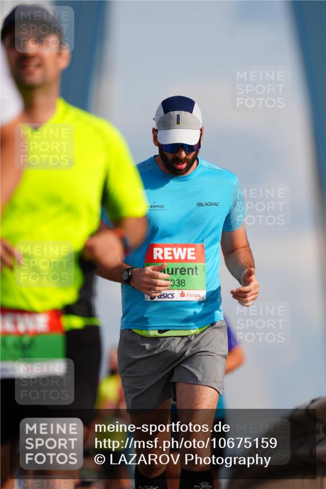 03.10.2026 - Köhlbrandbrückenlauf LAZAROV Photography http://msf.ph/oto/10675159 03.10.2026 15:29:01 Position 1 038 meine-sportfotos.de