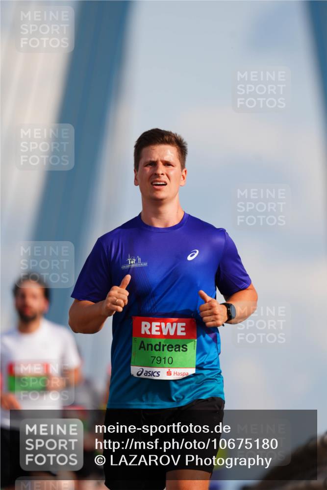 03.10.2026 - Köhlbrandbrückenlauf LAZAROV Photography http://msf.ph/oto/10675180 03.10.2026 15:29:04 Position 1 7910 meine-sportfotos.de