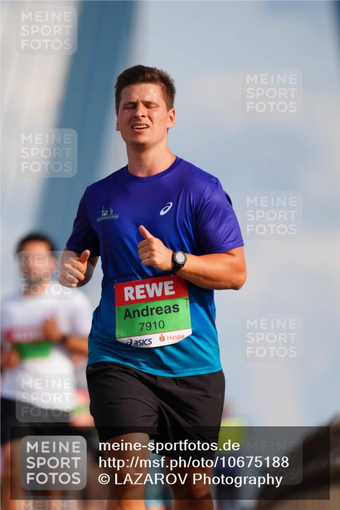 03.10.2026 - Köhlbrandbrückenlauf LAZAROV Photography http://msf.ph/oto/10675188 03.10.2026 15:29:05 Position 1 7910 meine-sportfotos.de