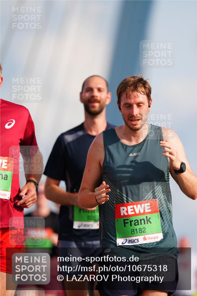 03.10.2026 - Köhlbrandbrückenlauf LAZAROV Photography http://msf.ph/oto/10675318 03.10.2026 15:29:25 Position 1 2013, 8182 meine-sportfotos.de