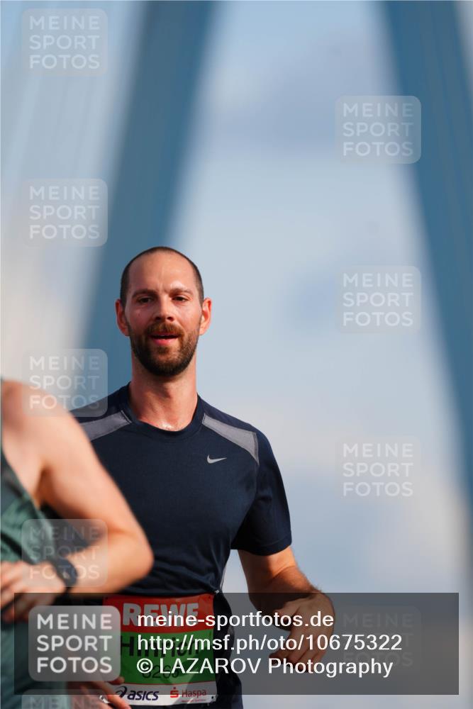 03.10.2026 - Köhlbrandbrückenlauf LAZAROV Photography http://msf.ph/oto/10675322 03.10.2026 15:29:26 Position 1 8263 meine-sportfotos.de