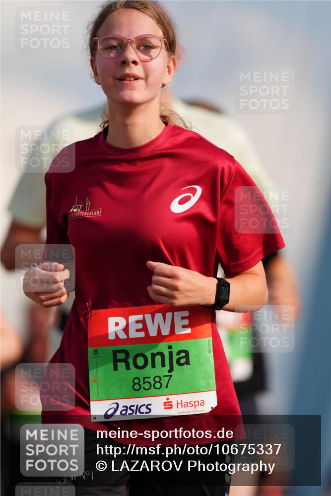 03.10.2026 - Köhlbrandbrückenlauf LAZAROV Photography http://msf.ph/oto/10675337 03.10.2026 15:29:31 Position 1 1, 8587 meine-sportfotos.de