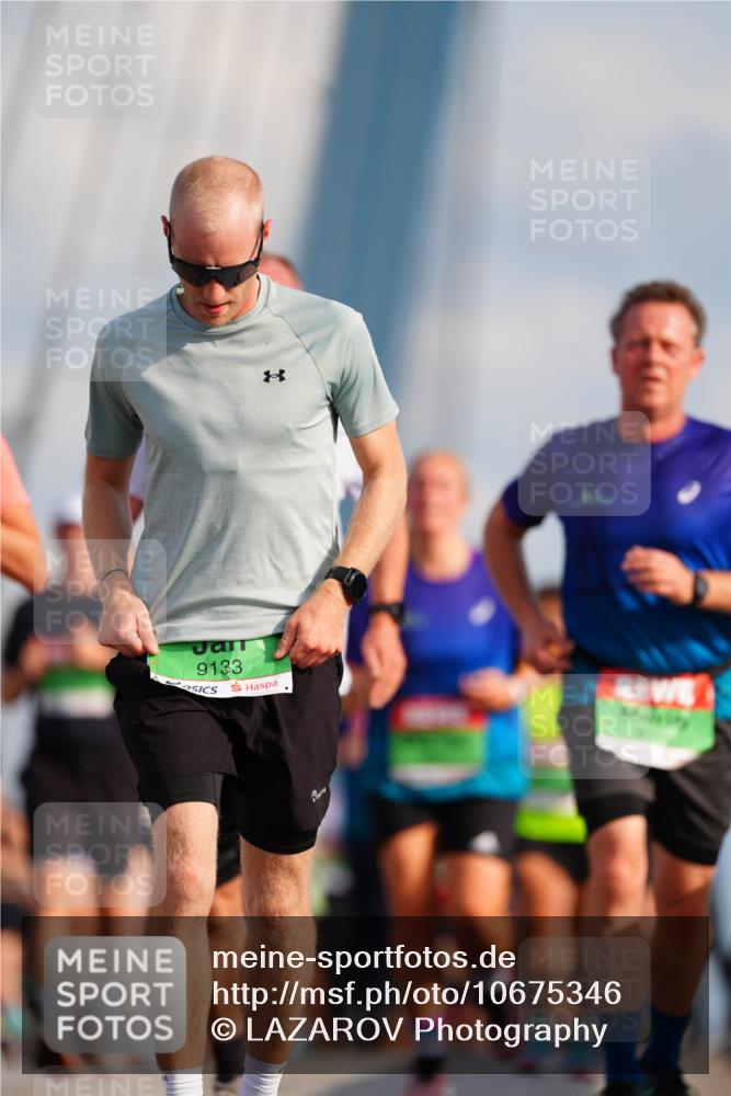 03.10.2026 - Köhlbrandbrückenlauf LAZAROV Photography http://msf.ph/oto/10675346 03.10.2026 15:29:35 Position 1 9133 meine-sportfotos.de