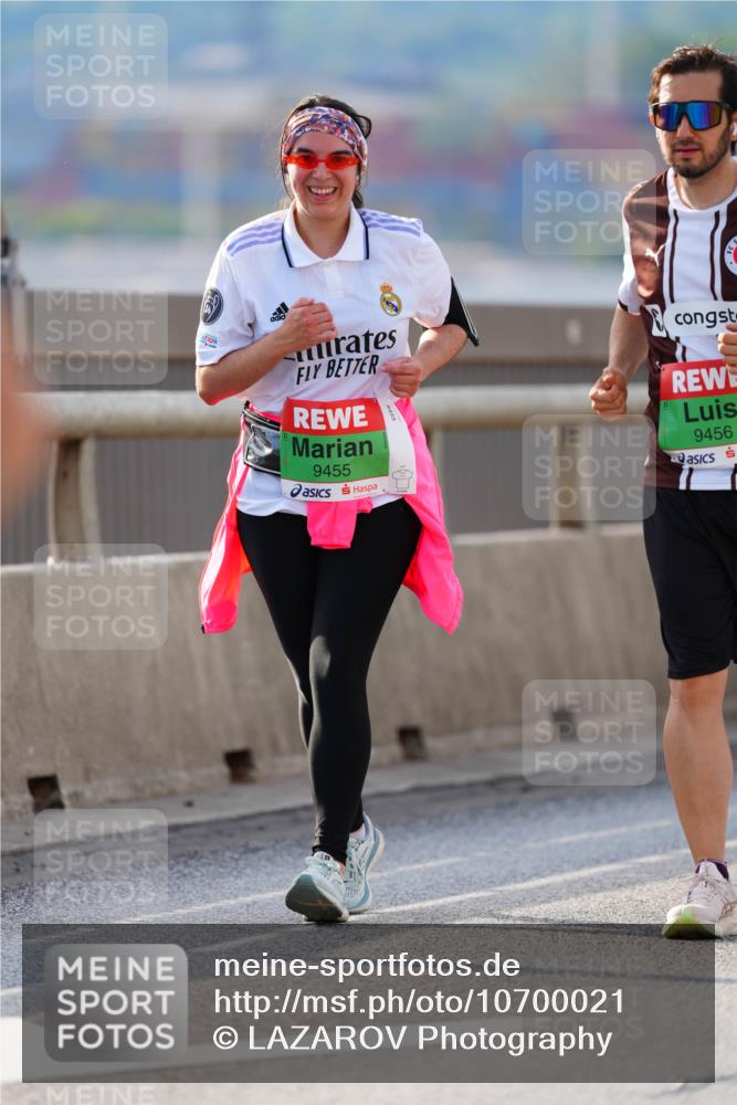 03.10.2026 - Köhlbrandbrückenlauf LAZAROV Photography http://msf.ph/oto/10700021 03.10.2026 16:09:29 Position 2 9456, 9455 meine-sportfotos.de