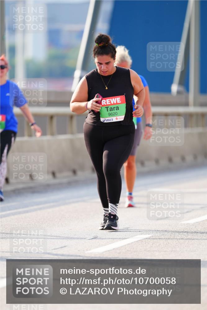 03.10.2026 - Köhlbrandbrückenlauf LAZAROV Photography http://msf.ph/oto/10700058 03.10.2026 16:09:34 Position 2 9620 meine-sportfotos.de