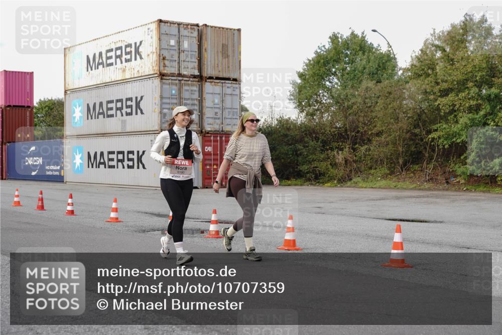 03.10.2026 - Köhlbrandbrückenlauf Michael Burmester http://msf.ph/oto/10707359 03.10.2026 13:53:16 Ziel 4666, 5404, 6190, 6353 meine-sportfotos.de
