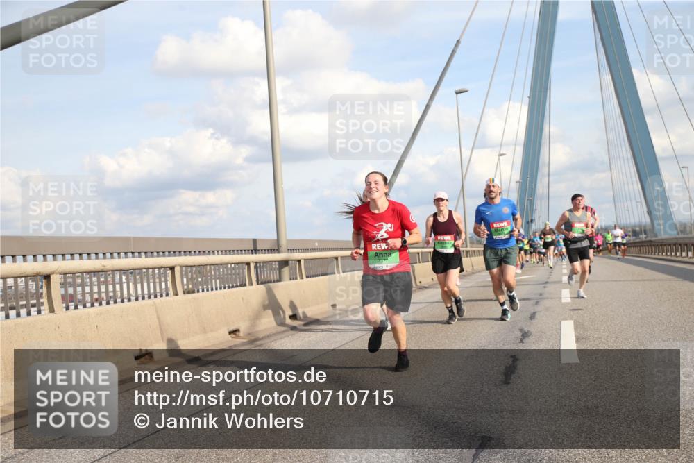 03.10.2026 - Köhlbrandbrückenlauf Jannik Wohlers http://msf.ph/oto/10710715 03.10.2026 15:25:55 Position 1 7377 meine-sportfotos.de