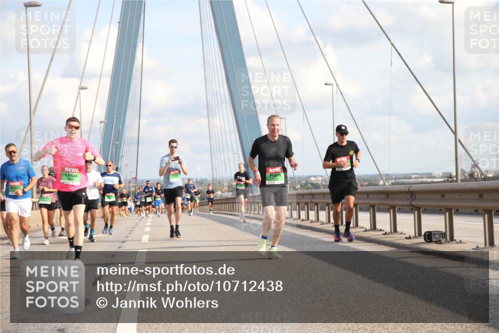 03.10.2026 - Köhlbrandbrückenlauf Jannik Wohlers http://msf.ph/oto/10712438 03.10.2026 15:25:11 Position 1  meine-sportfotos.de