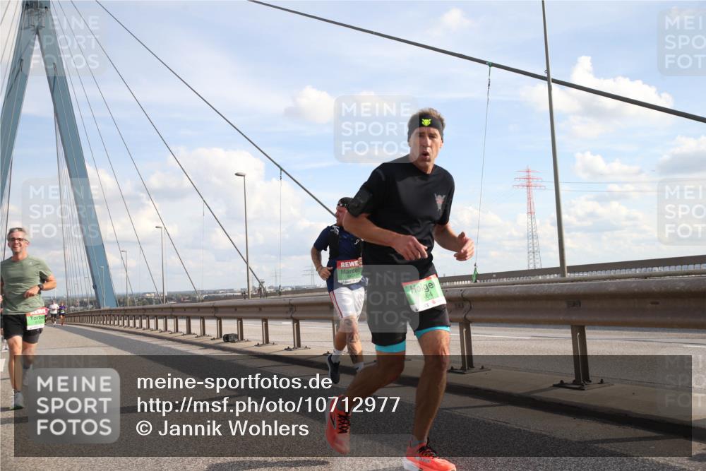 03.10.2026 - Köhlbrandbrückenlauf Jannik Wohlers http://msf.ph/oto/10712977 03.10.2026 15:25:53 Position 1 464 meine-sportfotos.de