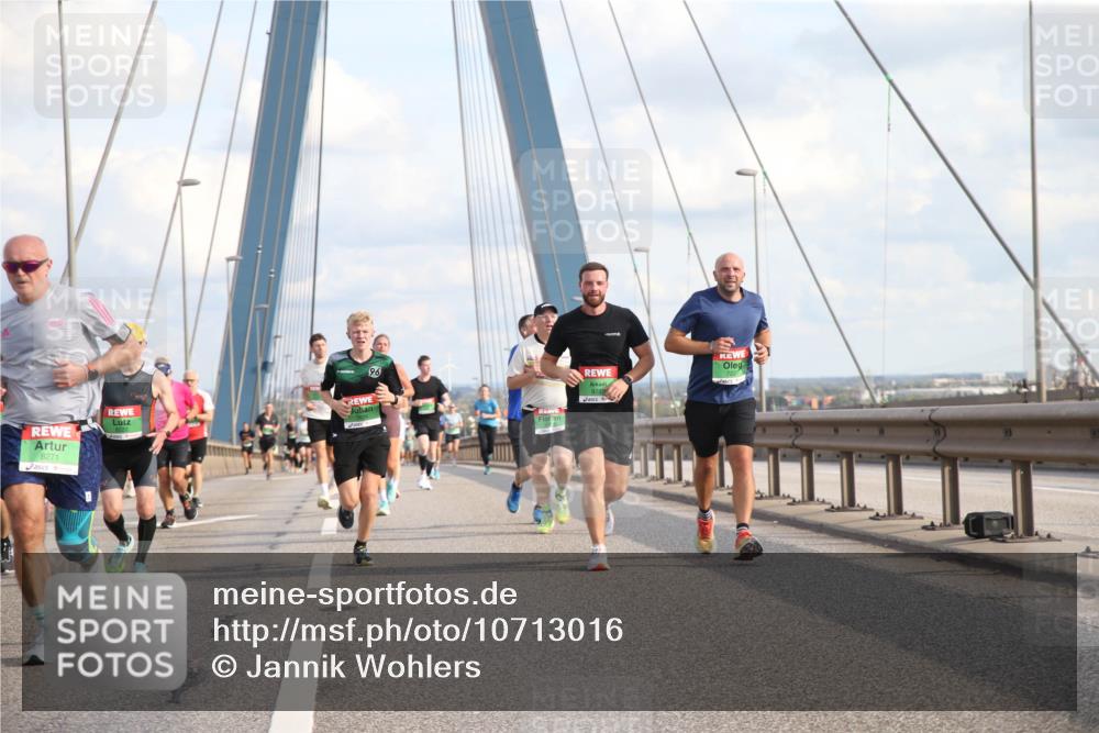 03.10.2026 - Köhlbrandbrückenlauf Jannik Wohlers http://msf.ph/oto/10713016 03.10.2026 15:23:12 Position 1 8271, 96, 9737 meine-sportfotos.de