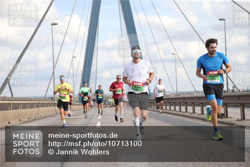 03.10.2026 - Köhlbrandbrückenlauf Jannik Wohlers http://msf.ph/oto/10713100 03.10.2026 15:20:18 Position 1 8293, 8068 meine-sportfotos.de