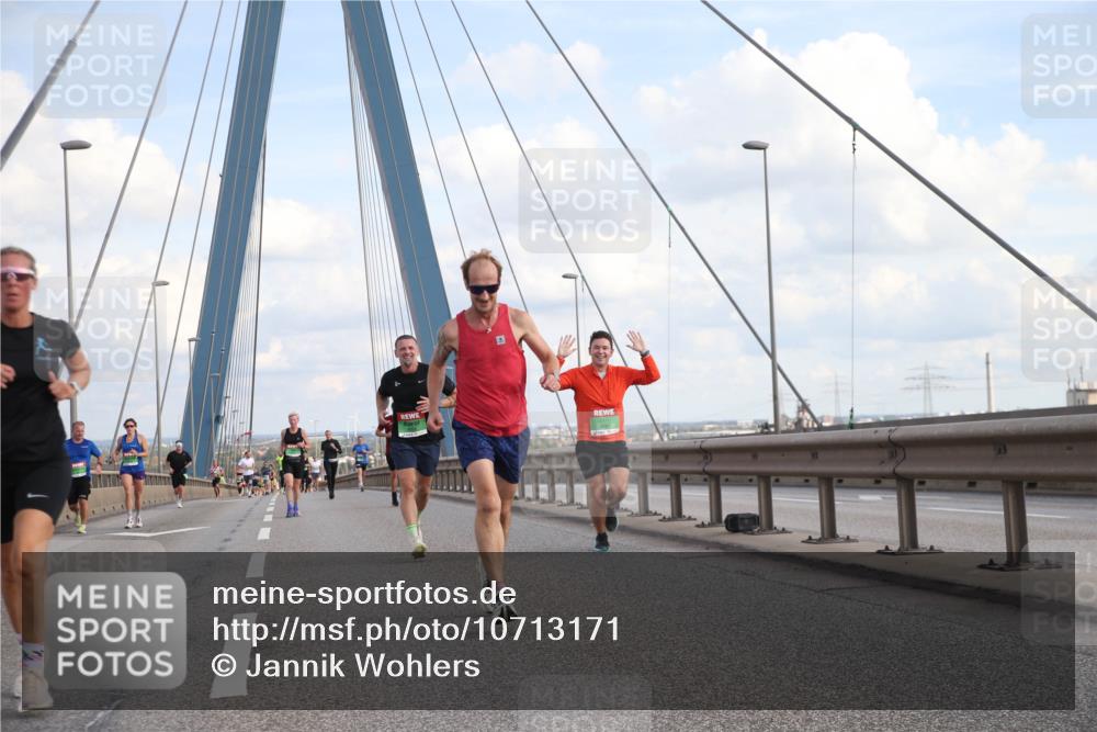 03.10.2026 - Köhlbrandbrückenlauf Jannik Wohlers http://msf.ph/oto/10713171 03.10.2026 15:22:05 Position 1  meine-sportfotos.de