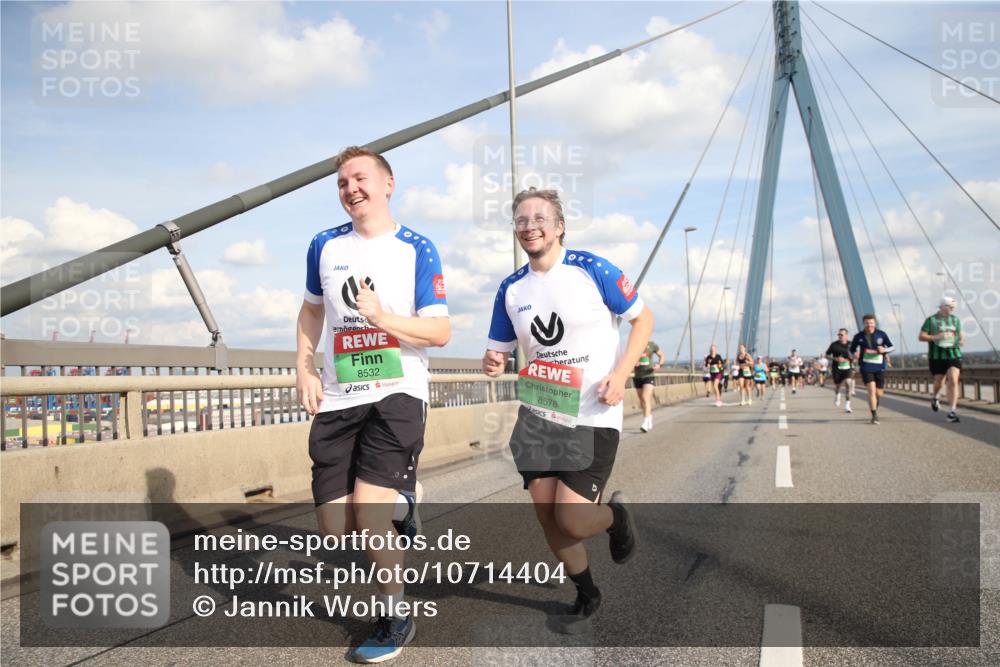 03.10.2026 - Köhlbrandbrückenlauf Jannik Wohlers http://msf.ph/oto/10714404 03.10.2026 15:27:35 Position 1 8532, 8578 meine-sportfotos.de