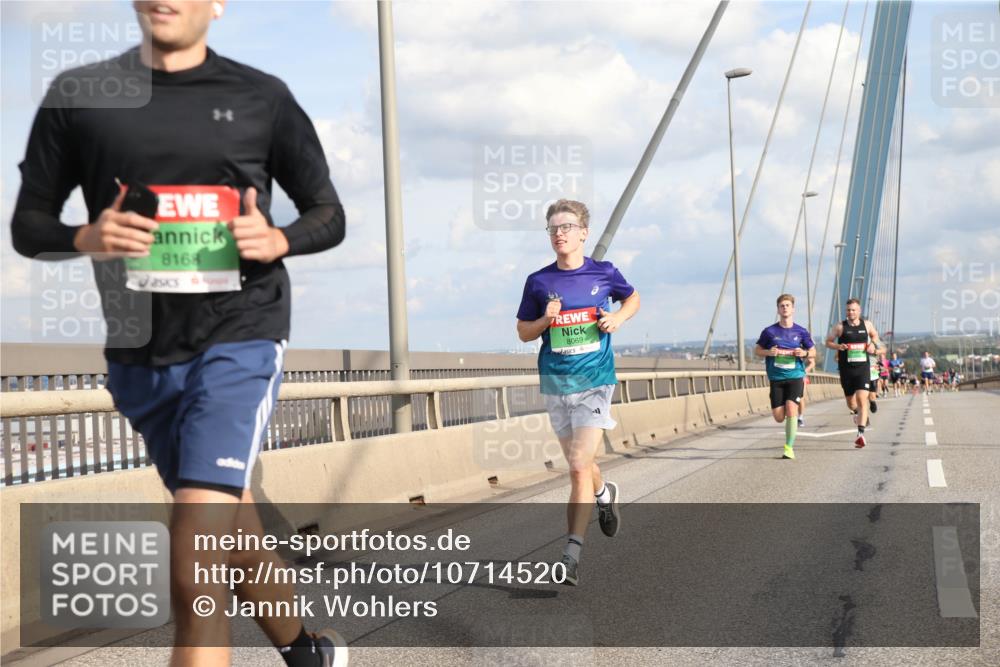 03.10.2026 - Köhlbrandbrückenlauf Jannik Wohlers http://msf.ph/oto/10714520 03.10.2026 15:19:28 Position 1 8168, 8069 meine-sportfotos.de