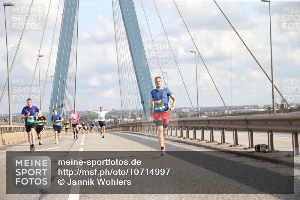 03.10.2026 - Köhlbrandbrückenlauf Jannik Wohlers http://msf.ph/oto/10714997 03.10.2026 15:19:37 Position 1  meine-sportfotos.de