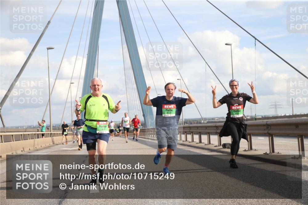 03.10.2026 - Köhlbrandbrückenlauf Jannik Wohlers http://msf.ph/oto/10715249 03.10.2026 15:26:17 Position 1 833, 8529 meine-sportfotos.de