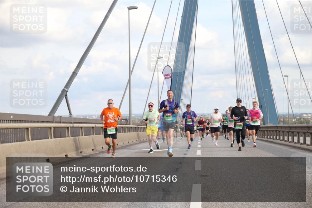 03.10.2026 - Köhlbrandbrückenlauf Jannik Wohlers http://msf.ph/oto/10715346 03.10.2026 15:23:00 Position 1  meine-sportfotos.de