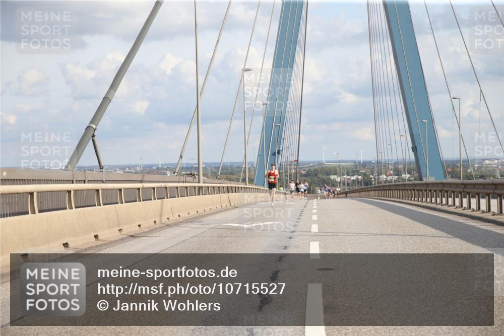 03.10.2026 - Köhlbrandbrückenlauf Jannik Wohlers http://msf.ph/oto/10715527 03.10.2026 15:17:37 Position 1  meine-sportfotos.de