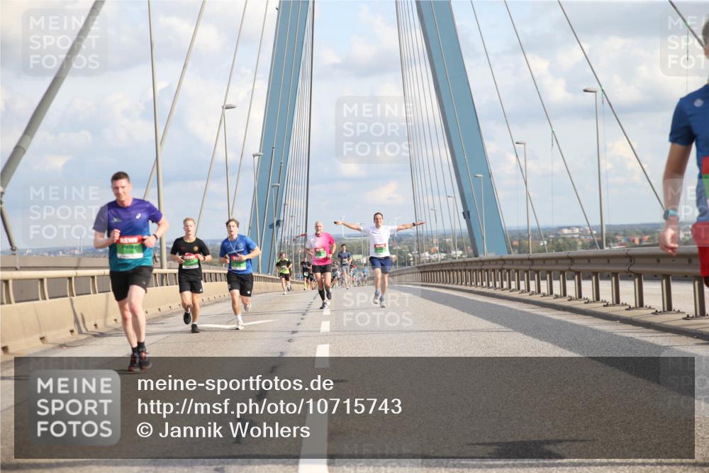 03.10.2026 - Köhlbrandbrückenlauf Jannik Wohlers http://msf.ph/oto/10715743 03.10.2026 15:19:39 Position 1  meine-sportfotos.de