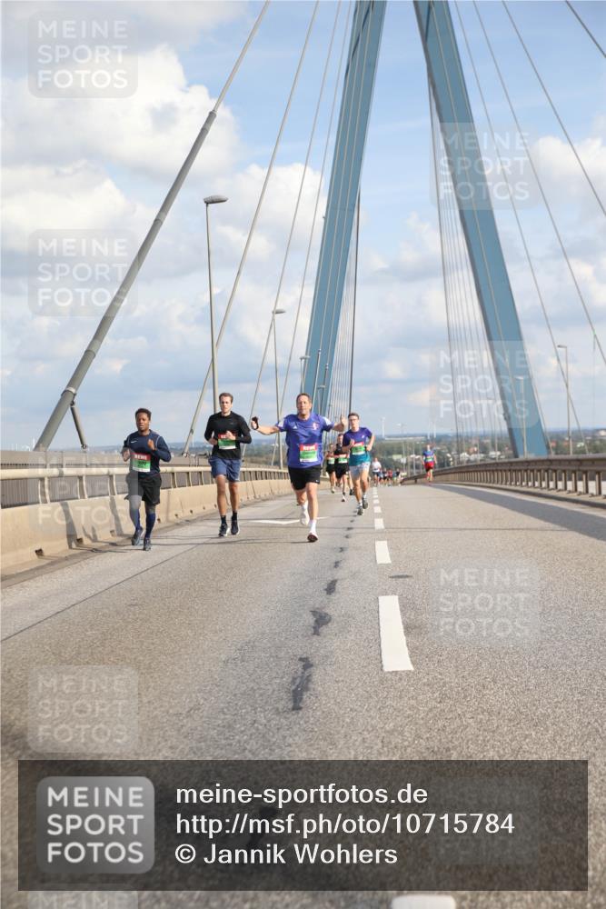 03.10.2026 - Köhlbrandbrückenlauf Jannik Wohlers http://msf.ph/oto/10715784 03.10.2026 15:19:24 Position 1  meine-sportfotos.de