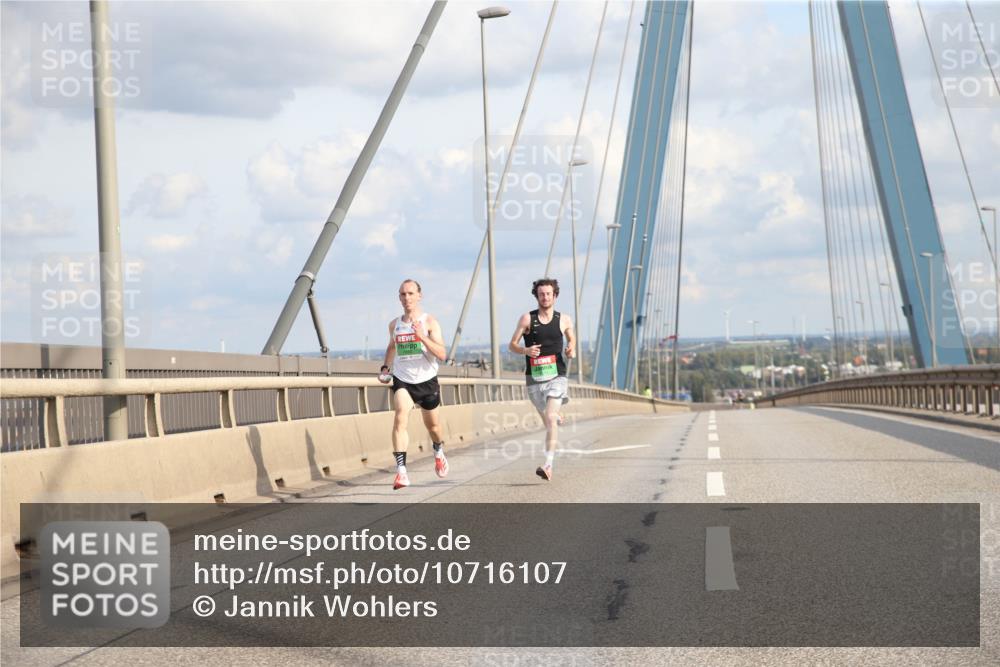 03.10.2026 - Köhlbrandbrückenlauf Jannik Wohlers http://msf.ph/oto/10716107 03.10.2026 15:16:07 Position 1  meine-sportfotos.de