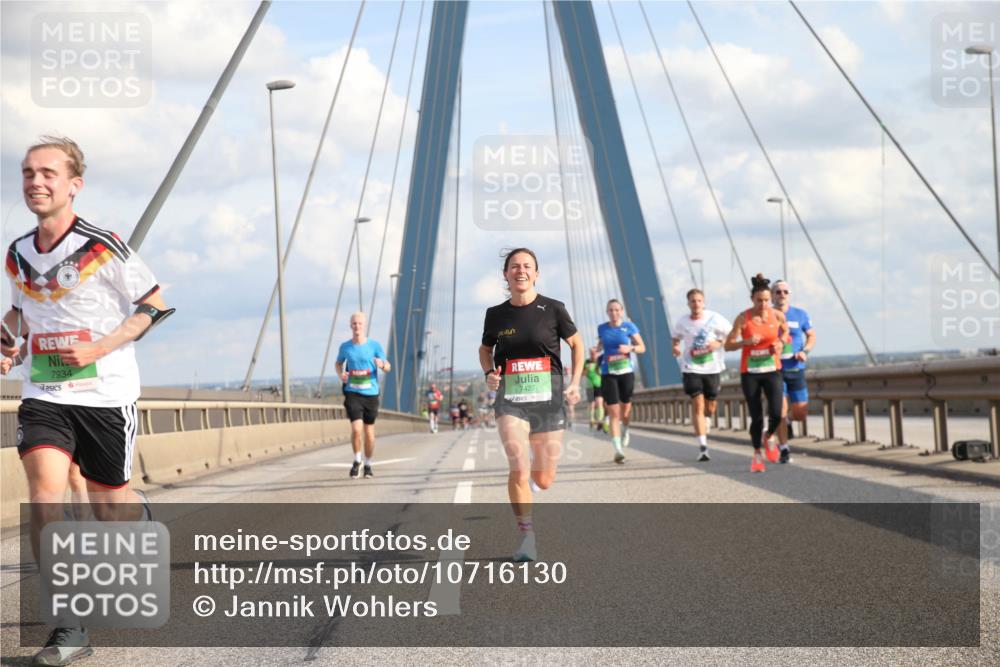 03.10.2026 - Köhlbrandbrückenlauf Jannik Wohlers http://msf.ph/oto/10716130 03.10.2026 15:20:40 Position 1 7934, 7427 meine-sportfotos.de