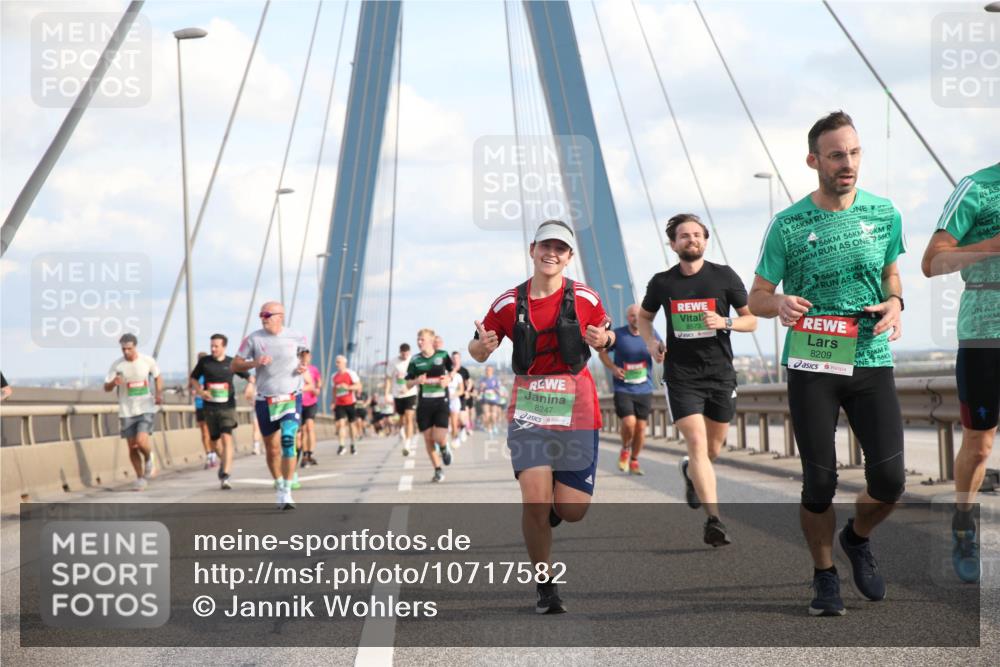 03.10.2026 - Köhlbrandbrückenlauf Jannik Wohlers http://msf.ph/oto/10717582 03.10.2026 15:23:10 Position 1 8247, 8573, 56, 56, 56, 56, 56, 56, 56, 56, 56, 56, 8209, 56, 56, 56, 56, 56 meine-sportfotos.de