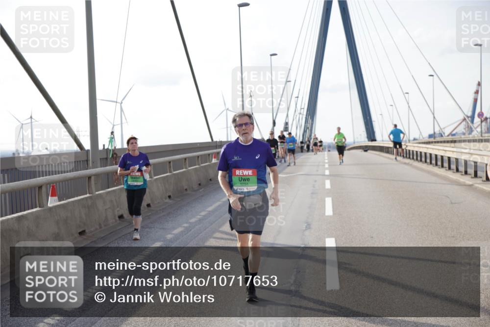 03.10.2026 - Köhlbrandbrückenlauf Jannik Wohlers http://msf.ph/oto/10717653 03.10.2026 16:08:59 Position 2 9294 meine-sportfotos.de