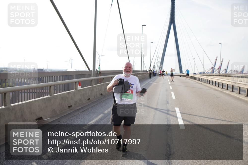 03.10.2026 - Köhlbrandbrückenlauf Jannik Wohlers http://msf.ph/oto/10717997 03.10.2026 16:09:20 Position 2 9496 meine-sportfotos.de